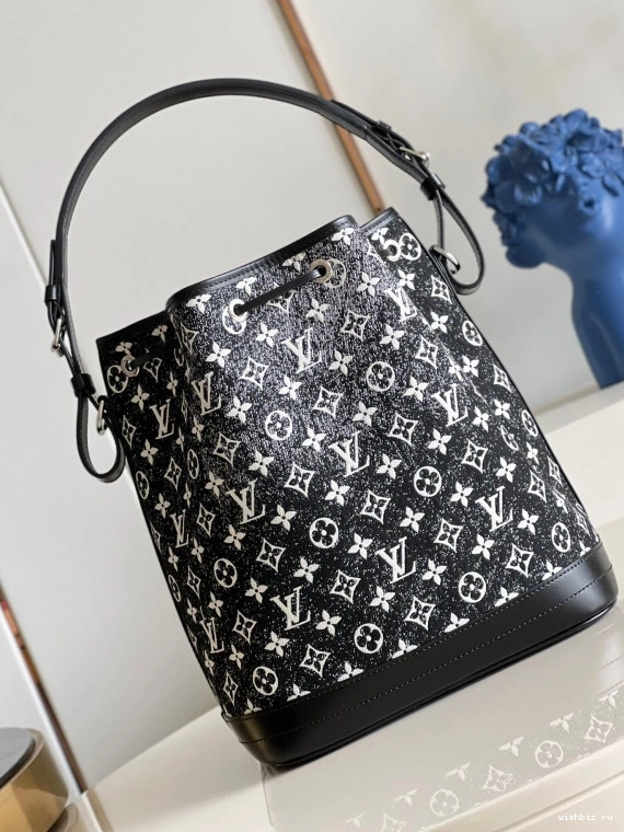 WIS PETIT LOUIS NOÉ VUITTON 1227